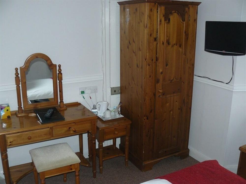 The Shrubbery Hotel Shepton Mallet Buitenkant foto