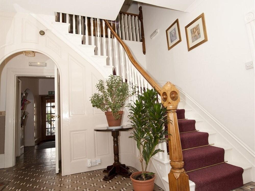 The Shrubbery Hotel Shepton Mallet Buitenkant foto